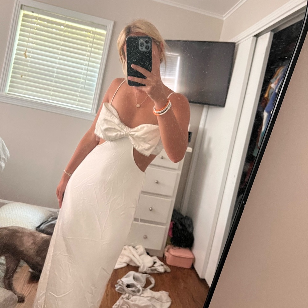 Selfie Leslie White Bow Cutout Dress